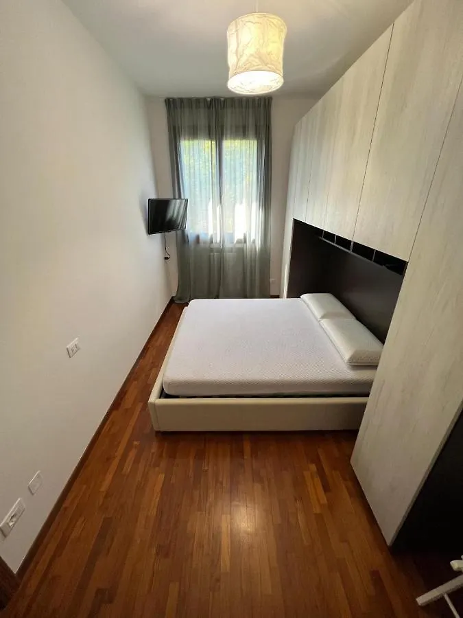 Aden B&B San Matteo della Decima 0*,  Italien